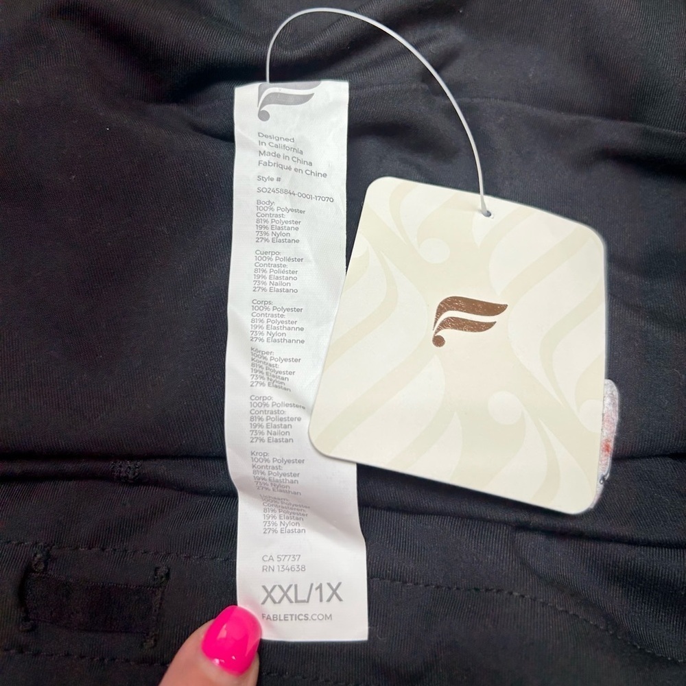 NWT Fabletics Sun Chaser Shorts 3” Black Size XXL 1X - Picture 8 of 12